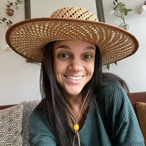 Meet your Posher, Andrea